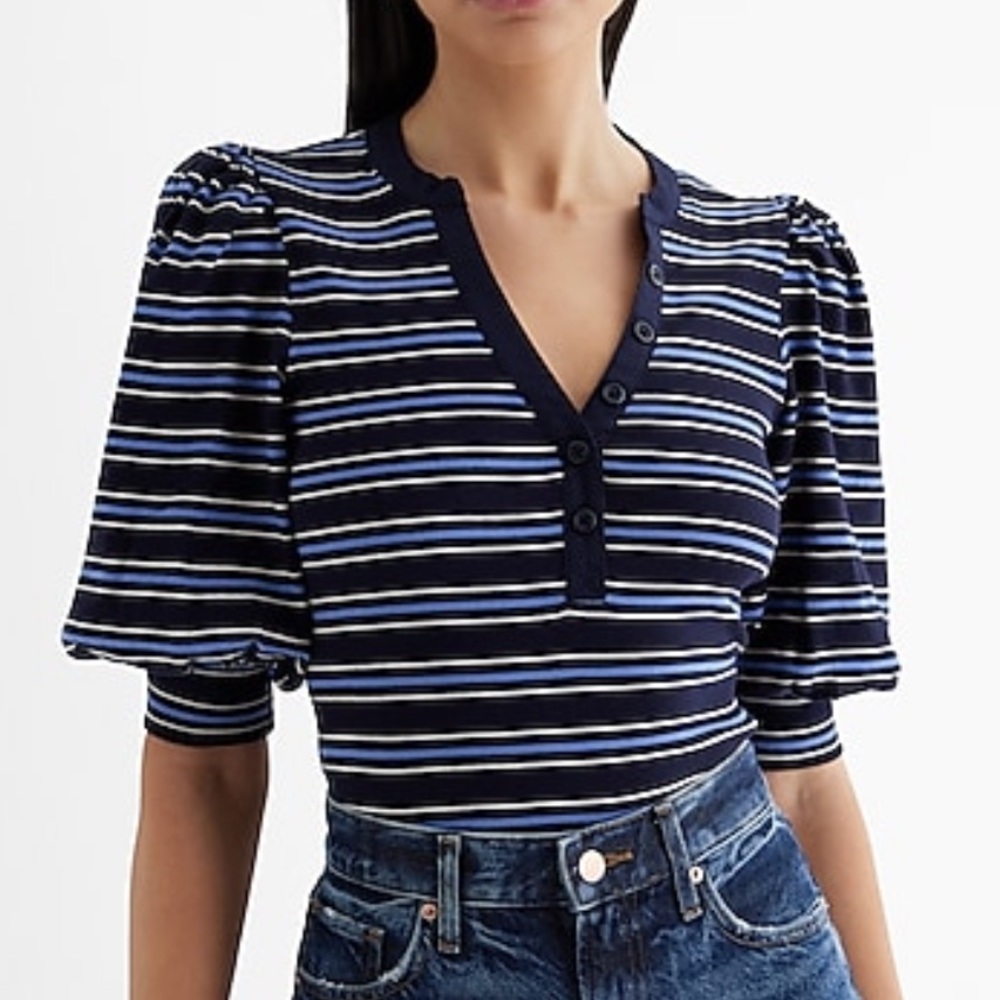 Express Puff Sleeve Top
